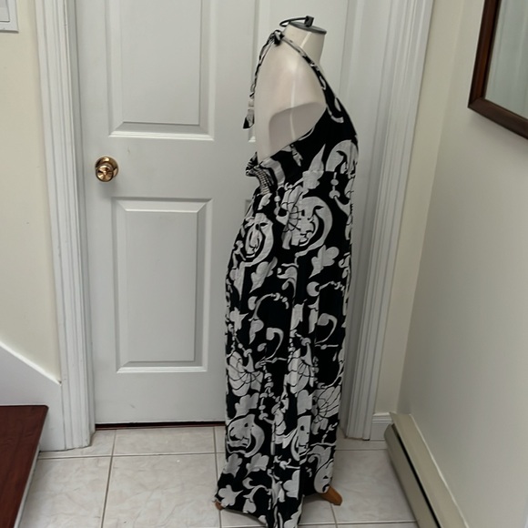 Old Navy halter maxi dress black and white size X-Large - Picture 10 of 12